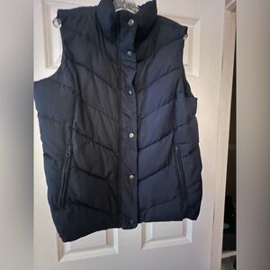 Winter puffer vest -Gap
